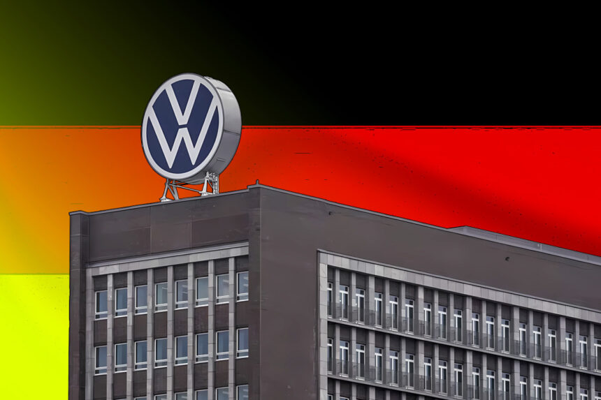 Volkswagen Hayatta Kalma Stratejisi Almanya'da Fabrika Kapatmaları EV Rekabeti Nedeniyle Gündemde