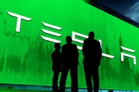 Musk-Trump-Ile-Ilgili-Yorumlarindan-Pisman-Oldu-Tesla-Hisseleri-Yukselise-Gecti