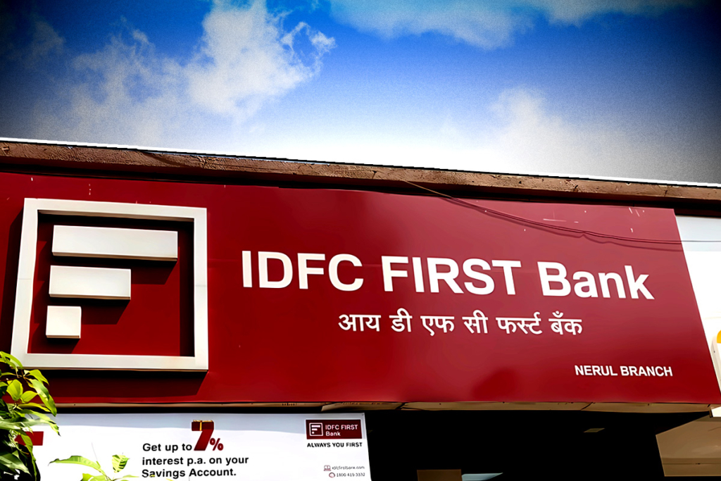 IDFC First Bank Yeni 52 Haftalık Zirveye Ulaştı, İşlem Hacmi Patladı