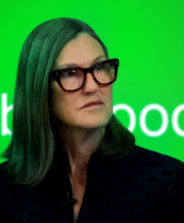 Cathie Wood’un Ark Invest’i Robinhood Hisselerini Güçlendirdi: Kripto Atağı Sürüyor