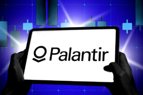 Palantir Yıllık Gelir Tahminini Yükseltti Yatırımcılar Olumlu Tepki Verdi