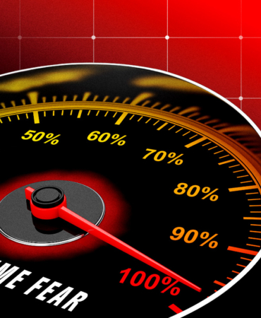 Bitcoin, Uzun Süren Piyasa Korkusu ile Yaklaşık %30 Düşüşte