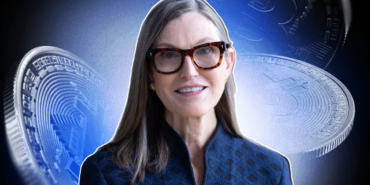 Cathie Wood’dan Şok Açıklama: Bitcoin Artık Risk-On Varlık!