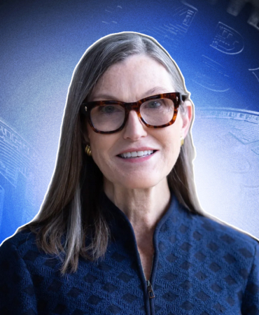 Cathie Wood’dan Şok Açıklama: Bitcoin Artık Risk-On Varlık!