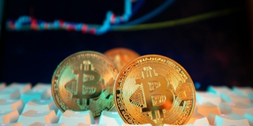 bitcoin-altcoin-dusus